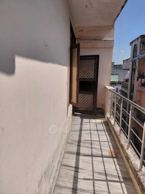 2 BHK Flat In Sai Apartment, Kailashpuram-2 For Sale  In Sadarpur