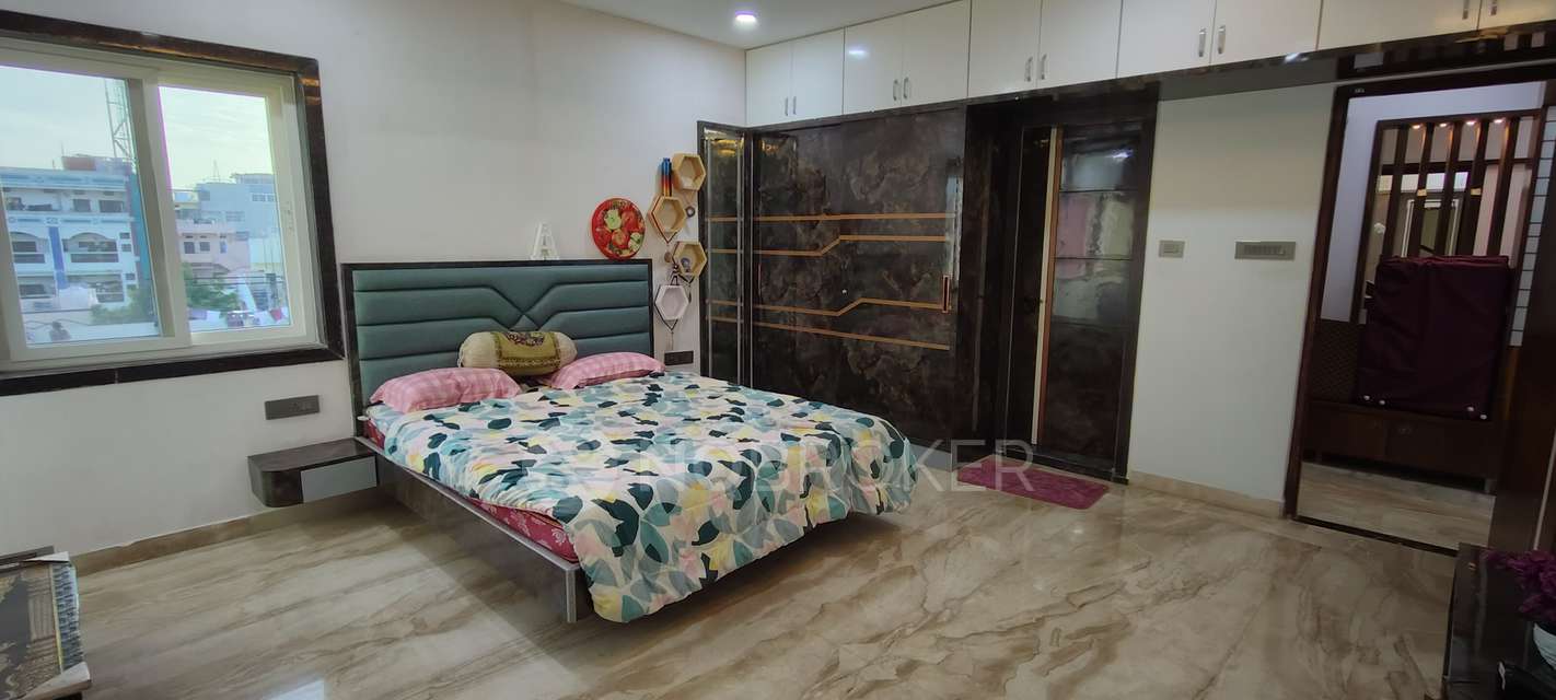 4+ BHK Flat In Sri Kurumurthy Nilayam For Sale  In  Sanjay Gandhi Nagar, Chinthal, Jeedimetla, 