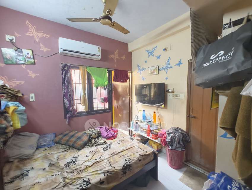 4+ BHK Flat In Ap For Sale  In Villivakkam