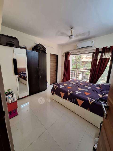 Single Room for Female In 4 BHK  In Neera In Vile Parle East