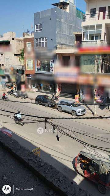 Showroom in Nangloi , Delhi for sale 