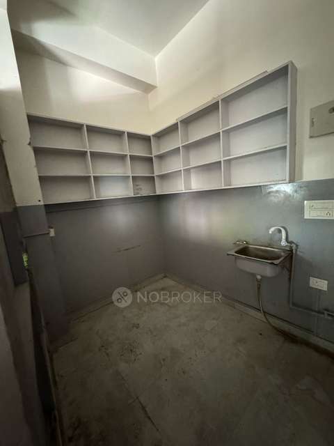 Shop in Pratap Vihar, Ghaziabad for Rent 