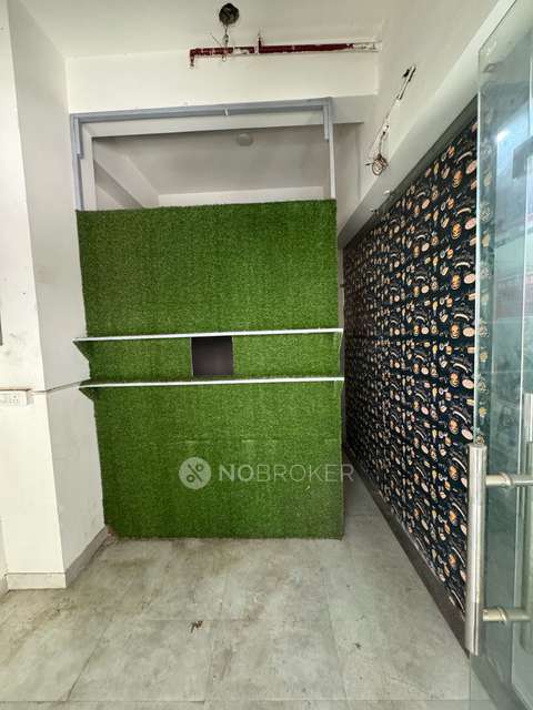 Shop in Pratap Vihar, Ghaziabad for Rent 
