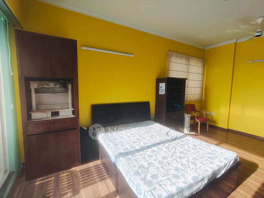 3 BHK Flat In Microtek Greenburg, Sector 86 For Sale  In Sector 86