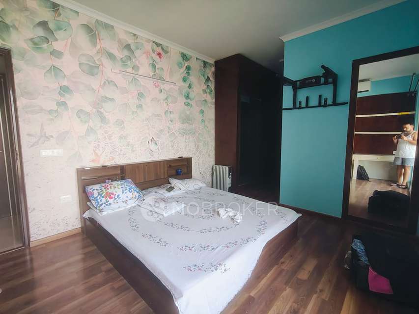 3 BHK Flat In Microtek Greenburg, Sector 86 For Sale  In Sector 86