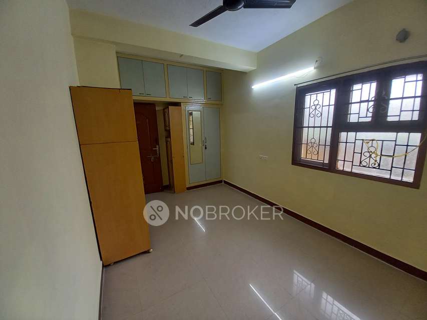 3 BHK Flat In Jnb Anandhi Flats For Sale  In  Vadapalani,