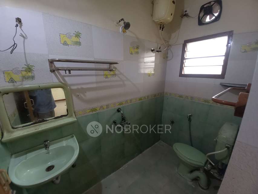 3 BHK Flat In Jnb Anandhi Flats For Sale  In  Vadapalani,