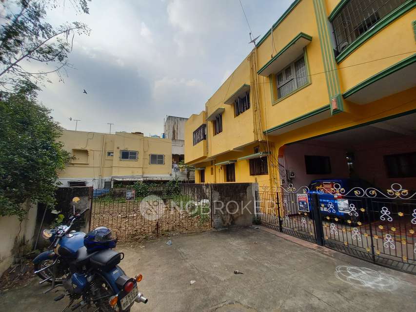 3 BHK Flat In Jnb Anandhi Flats For Sale  In  Vadapalani,