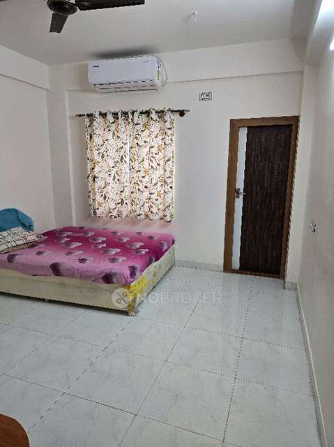 2 BHK Flat In Janapriya Lakeview Apartment - Phase 2 for Rent  In Bommanahalli