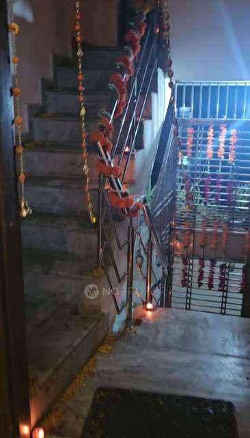 3 BHK Flat In Kharia Street Roshnara Road For Sale  In Kharia Mohalla