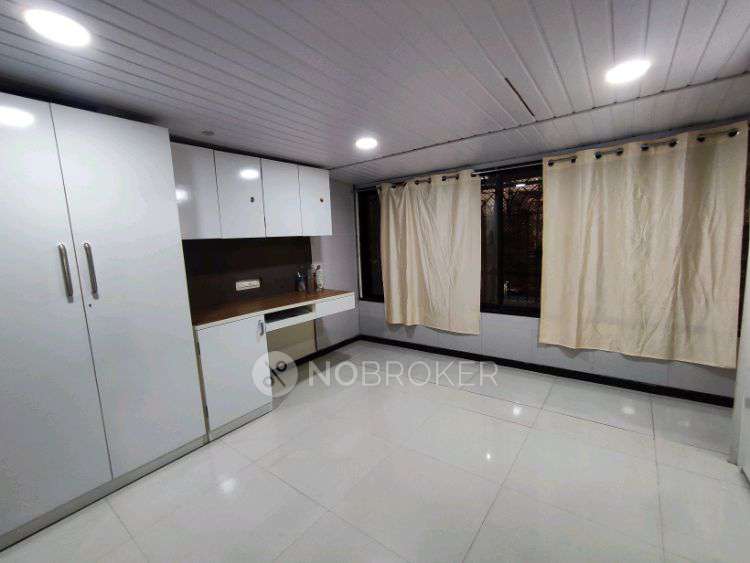 2 BHK Flat In Suyash Shopping Centre & Ho.co.so. for Rent  In Nnp Colony