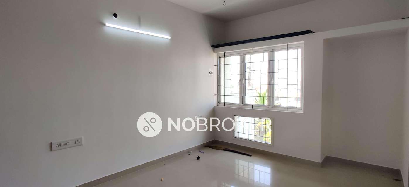 2 BHK Flat In Sai Sujeet For Sale  In Pallikaranai