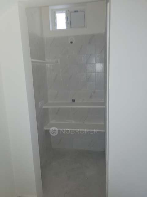 3 BHK Flat In Neeladri Tower For Sale  In Kukatpally  