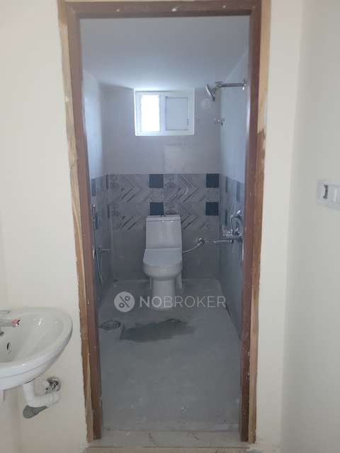 3 BHK Flat In Neeladri Tower For Sale  In Kukatpally  