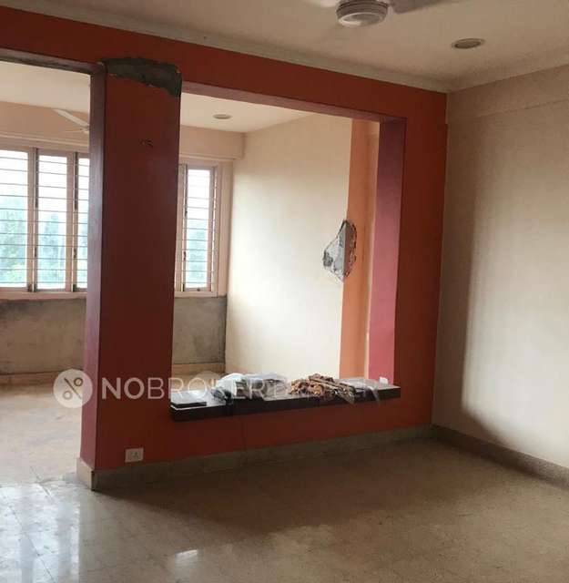 3 BHK Flat In Shyam Nivas For Sale  In Cumballa Hill