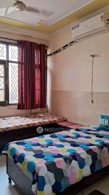 PG for Girls in Kalkaji