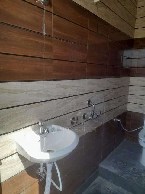 PG for Girls in Tilak Nagar