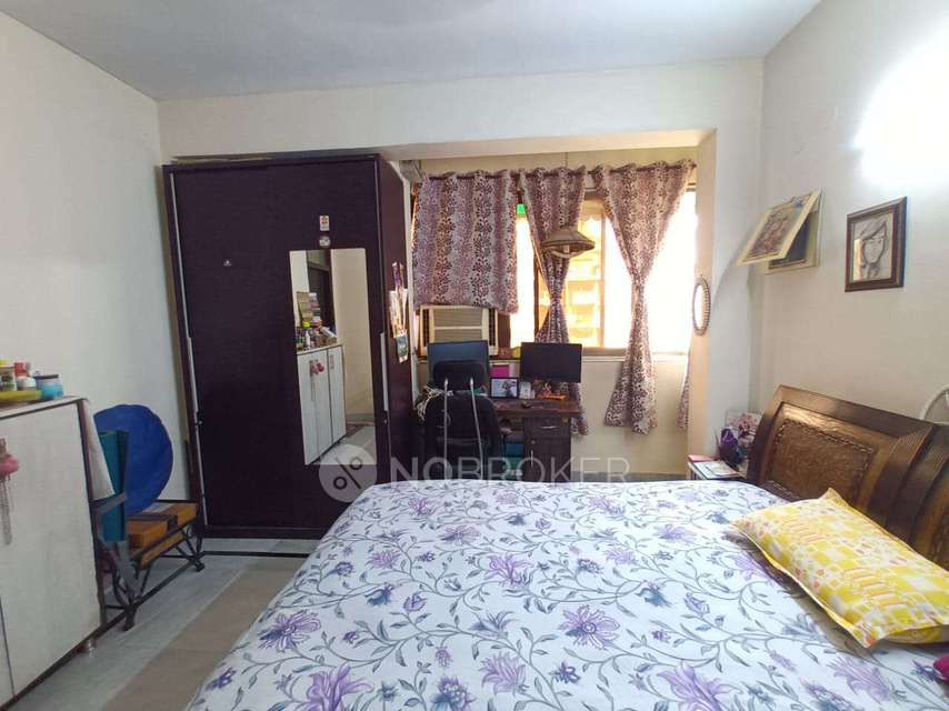 3 BHK Flat In The Gold Croft Cghs  For Sale  In Plot-4