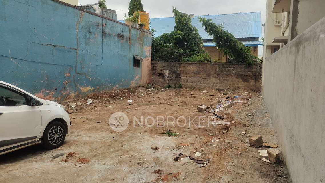 Plot For Sale  In Dooravani Nagar