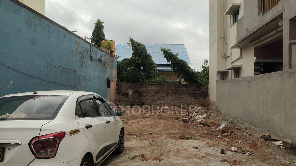 Plot For Sale  In Dooravani Nagar