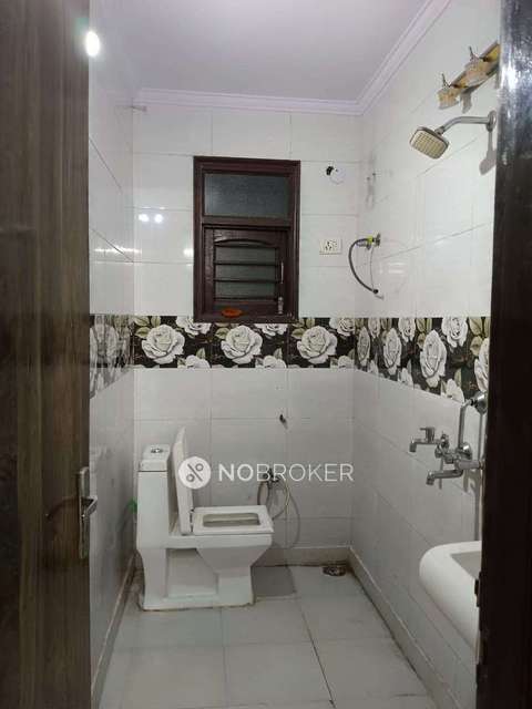 2 BHK Flat In A80 Apartment For Sale  In Matiala Road