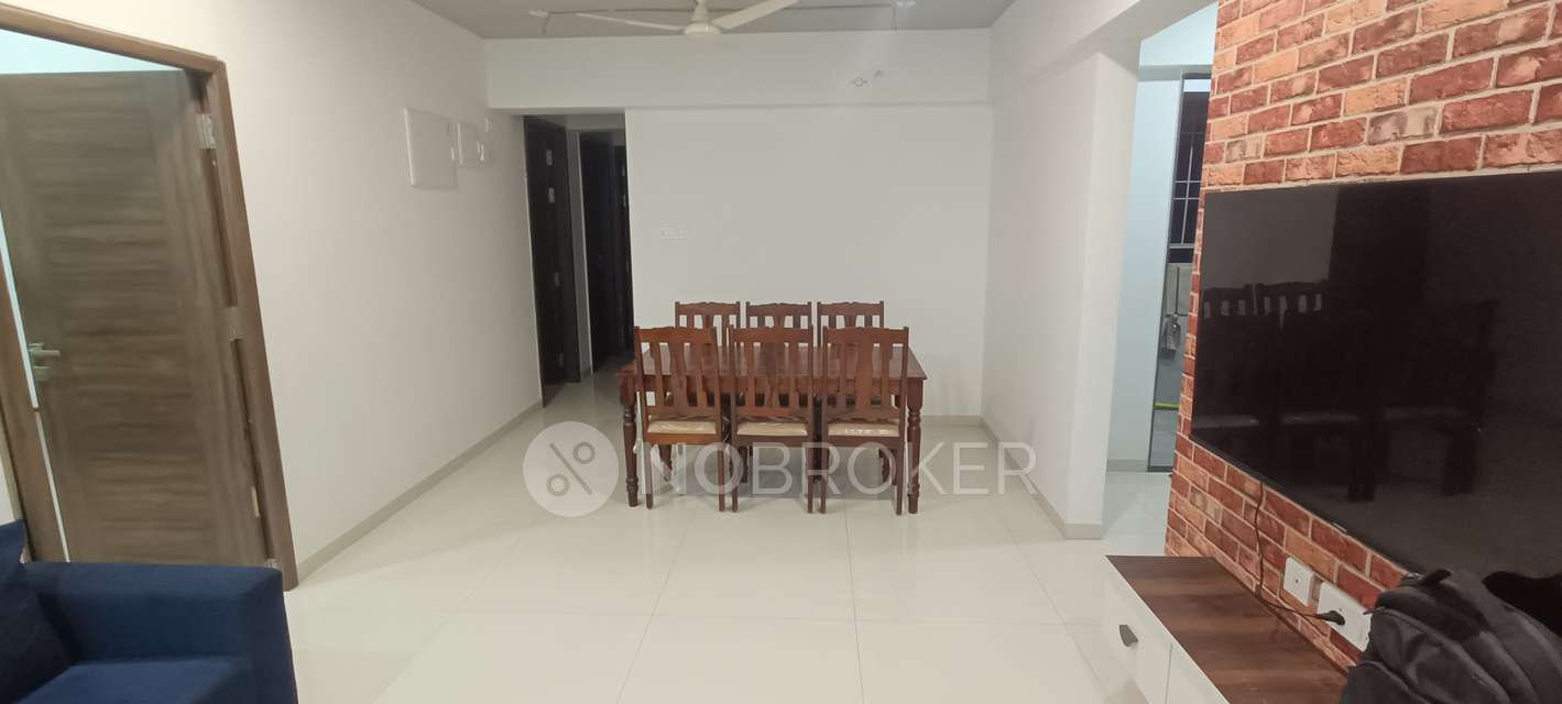 Single Room for Male In 4 BHK  In Shubh Gateway, Viman Nagar In Viman Nagar