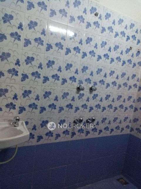 1 BHK Flat In Tnhb Lig Flat For Sale  In Sholinganallur