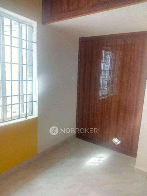 1 BHK Flat In Tnhb Lig Flat For Sale  In Sholinganallur