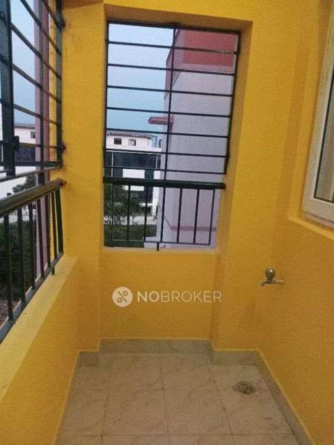 1 BHK Flat In Tnhb Lig Flat For Sale  In Sholinganallur