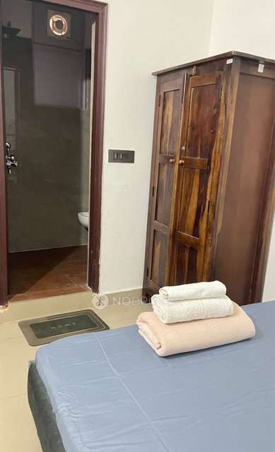 2 BHK Flat In Gyanni Apartment  For Sale  In Vasant Kunj