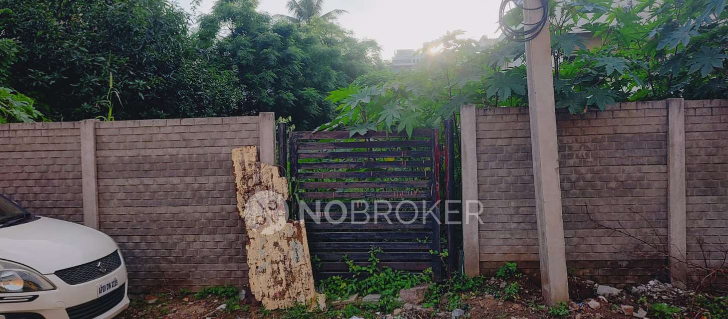 Plot For Sale  In Serilingampalle 