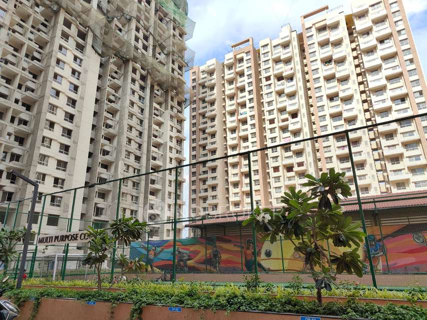 2 BHK Flat In Vtp Beaumonde Building T2 For Sale  In Manjari