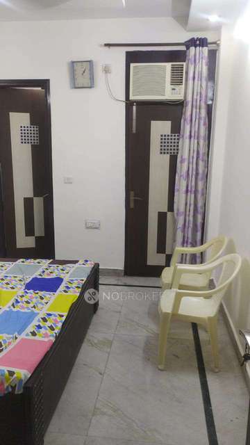 1 RK House for Rent  In Rajouri Garden