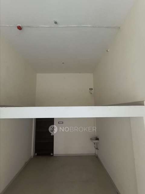 Shop in Kalyan West, Mumbai for sale 