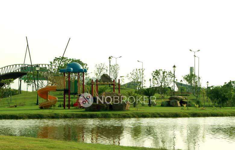 Plot For Sale  In Gaur Yamuna City 1st A Parkview In Yamuna Expressway