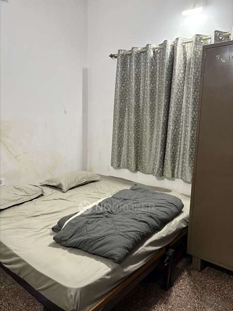 Shared Room for Female In 2 BHK  In Rt Nagar