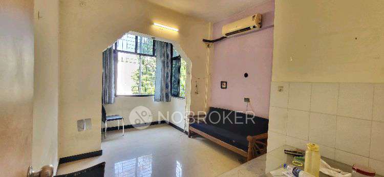 1 BHK Flat In Hind Mansion Sarafban Co Op Hsg Society For Sale  In 2rpw+333 Hind Mansion, Mahim West, Sitladevi Temple Rd, New Girgaonkar Wadi, Vsnl Colony, Mahim, Mumbai, Maharashtra 400016, India