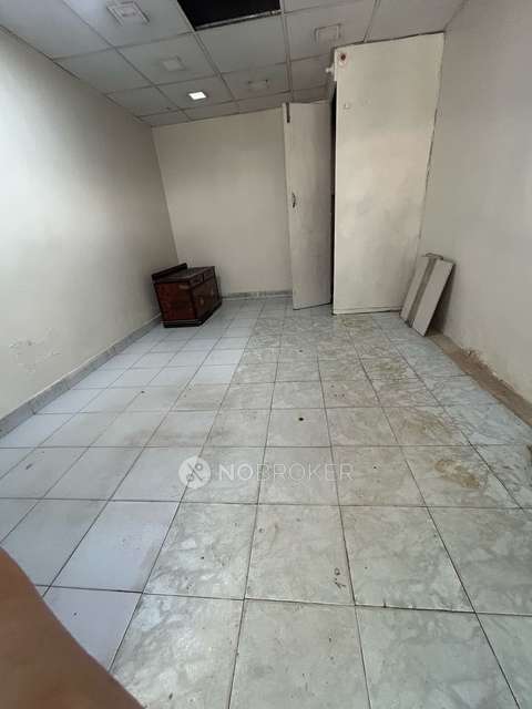 Shop in Jawala Heri Market, Delhi for Rent 