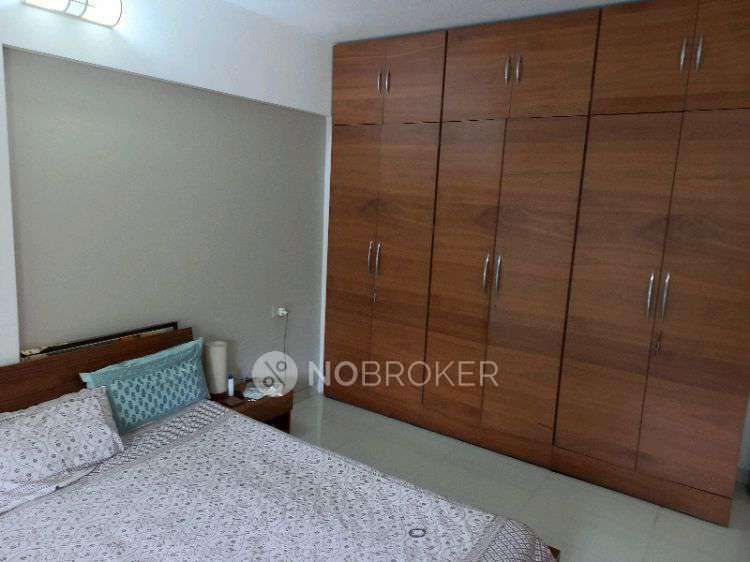 2 BHK Flat In Golden Square Society For Sale  In Santacruz East