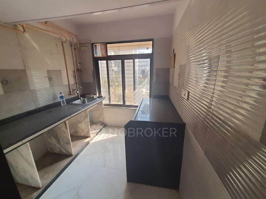 1 RK Flat In Dgs Sheetal Bhavan, Malad East For Sale  In Malad East