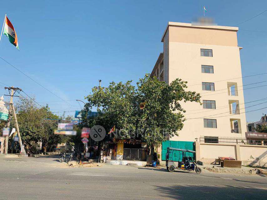 2 BHK Flat In Standalone Building	 For Sale  In Dwarka