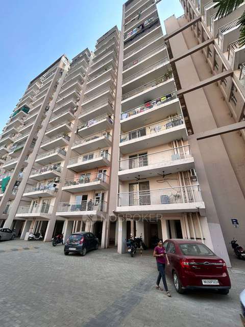 2 BHK Flat In Shree Vardhman Green Court For Sale  In Sector-90