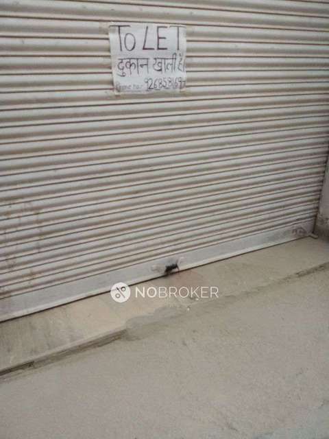 Shop in Bhagwati Garden, Extension, Delhi for Rent 