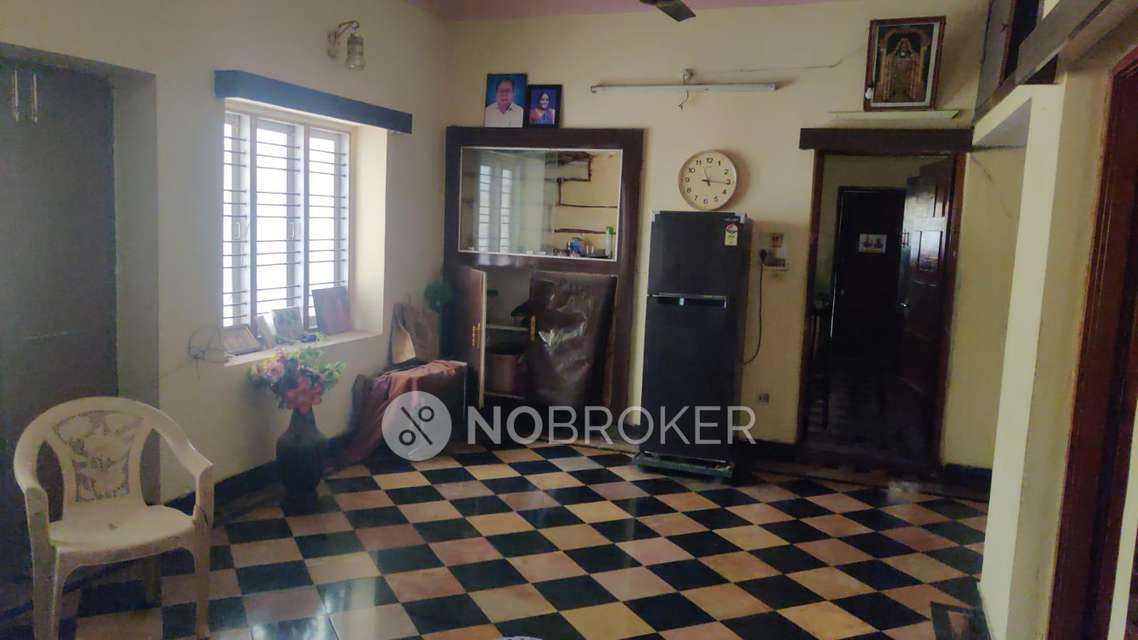4 BHK Flat In Standalone Building  For Sale  In Banjara Hills
