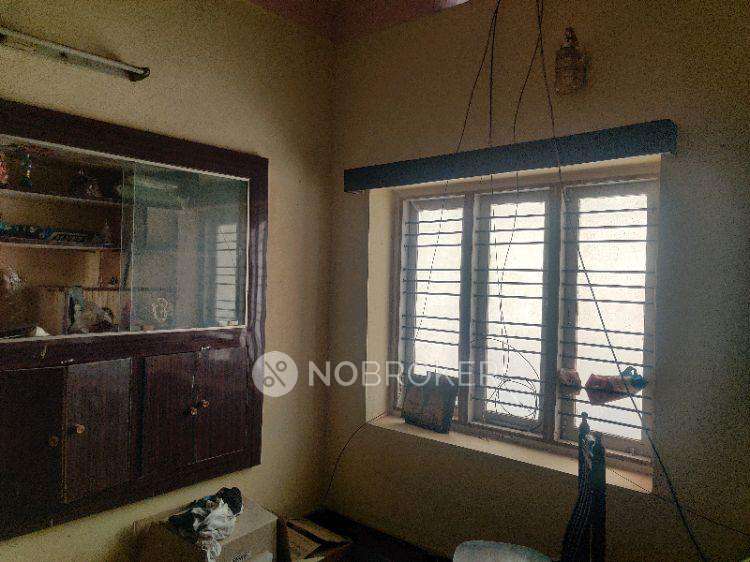 4 BHK Flat In Standalone Building  For Sale  In Banjara Hills