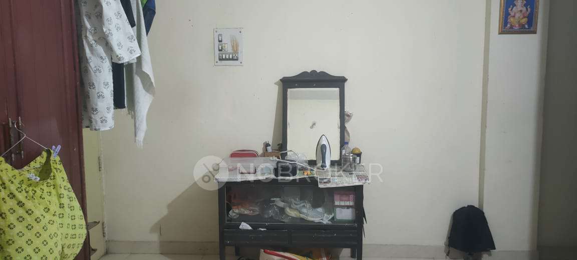 Shared Room for Female In 1 BHK  In Pune Building In Kothrud