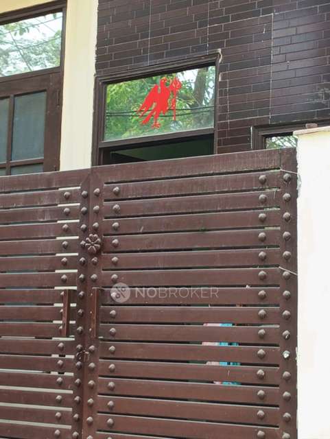 1 BHK Flat for Rent  In Sector 38