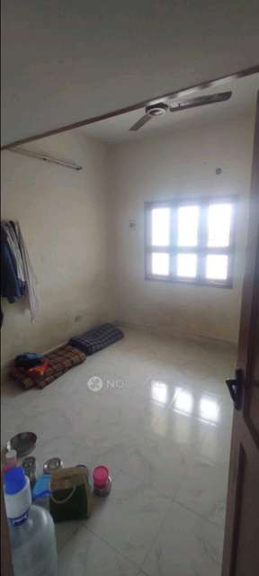 1 BHK Flat In Vembu Flats for Rent  In V5rq+whc Walking Lake Side, Perumbakkam, Chennai, Tamil Nadu 600131, India