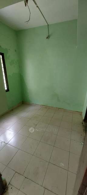 1 BHK Flat In Rajeev Swagruha, Bandlaguda For Sale  In Auto Nagar