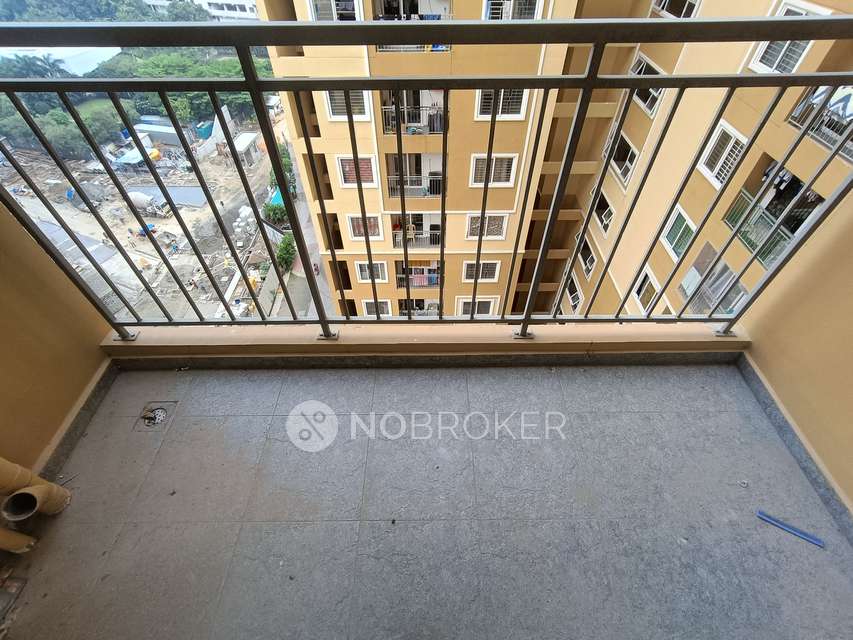 3 BHK Flat In Revolution One, Padur For Sale  In Padur